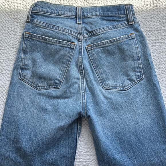 Abercrombie 90s Straight Ultra High Rise Size 24 00 Short - Picture 4 of 7